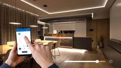 کشف کنید نورپردازی هوشمند در رشت چگونه زیبایی و کارایی خانه‌های شمالی را با صرفه‌جویی انرژی افزایش می‌دهد. راهنمای جامع مزایا، کاربردها و اجرا.